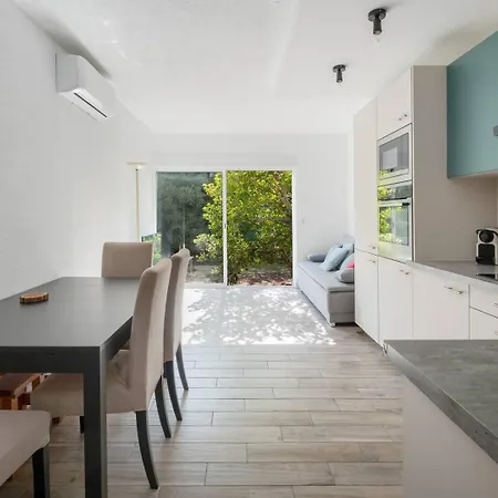 As24411 - + Avec Jardin Et Parking Apartment *